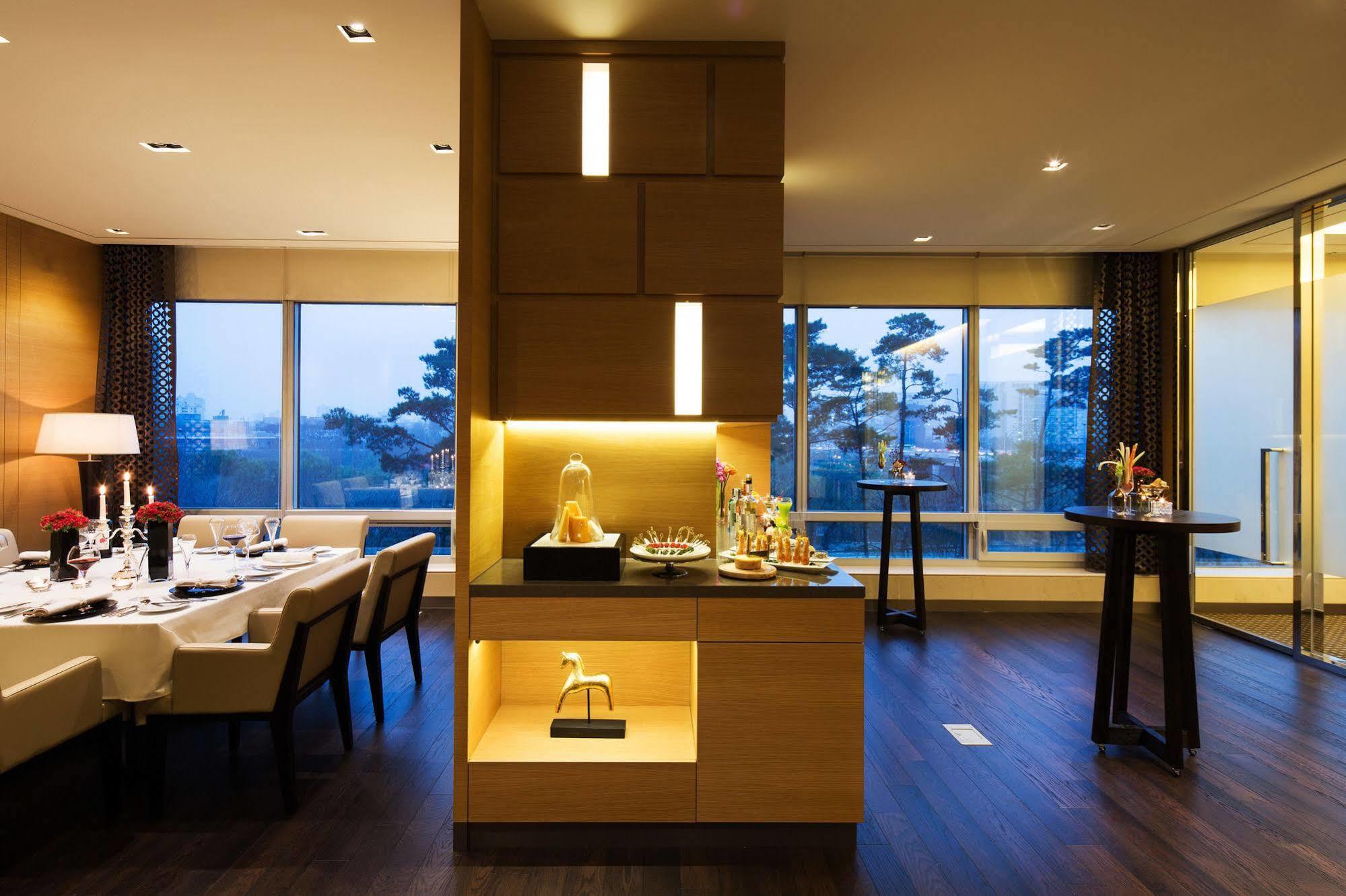 Marriott Executive Apartment Сеул Экстерьер фото